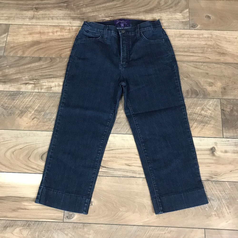 NYDJ Crop Denim Jeans Blue Size 4. Pre-owned in good used condition. Mea